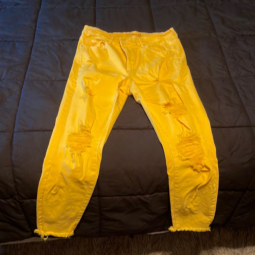 Womens size 13 ripped yellow jeans f